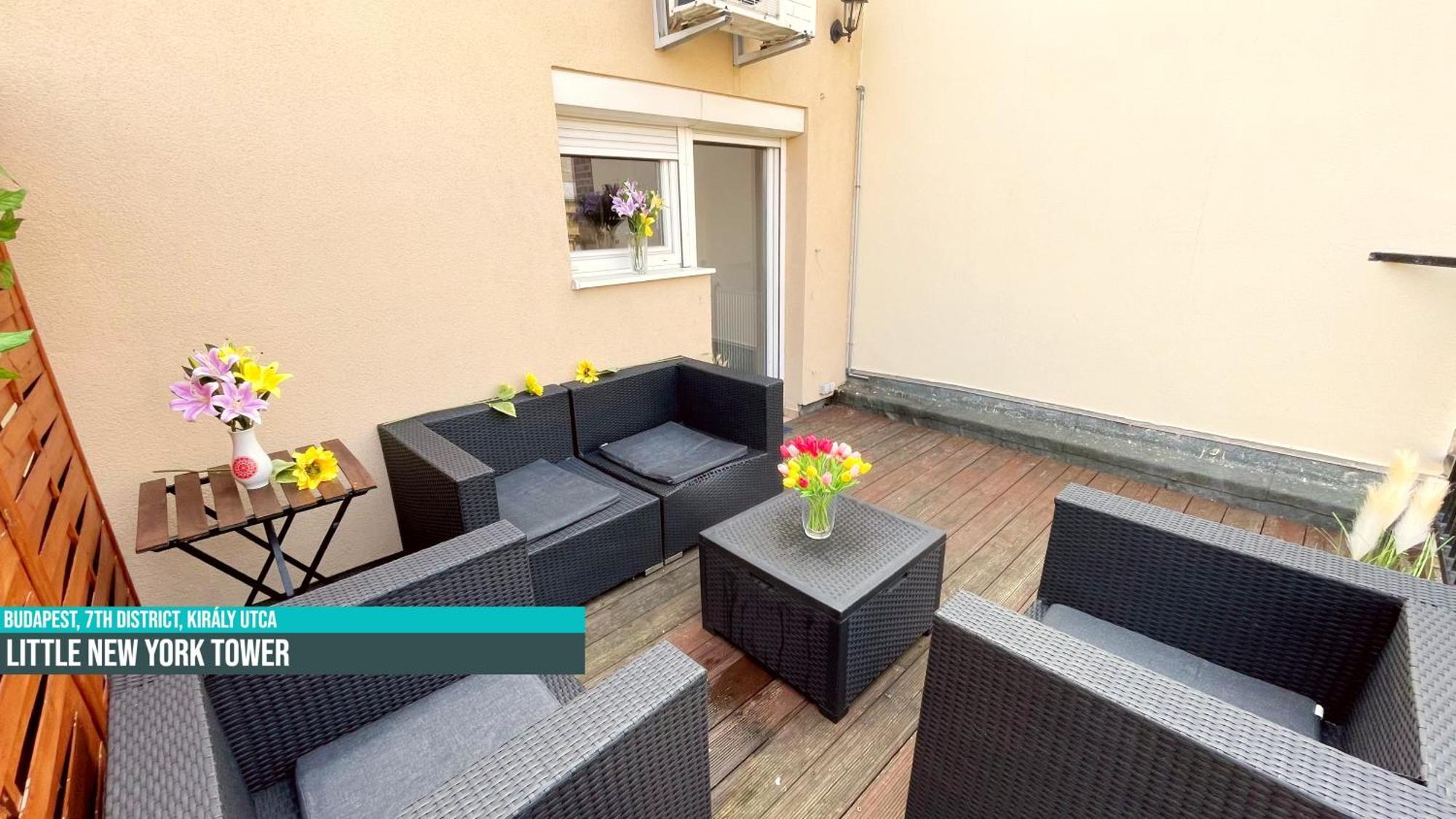 Little Americas New York Rooftop Terrace * Budapest